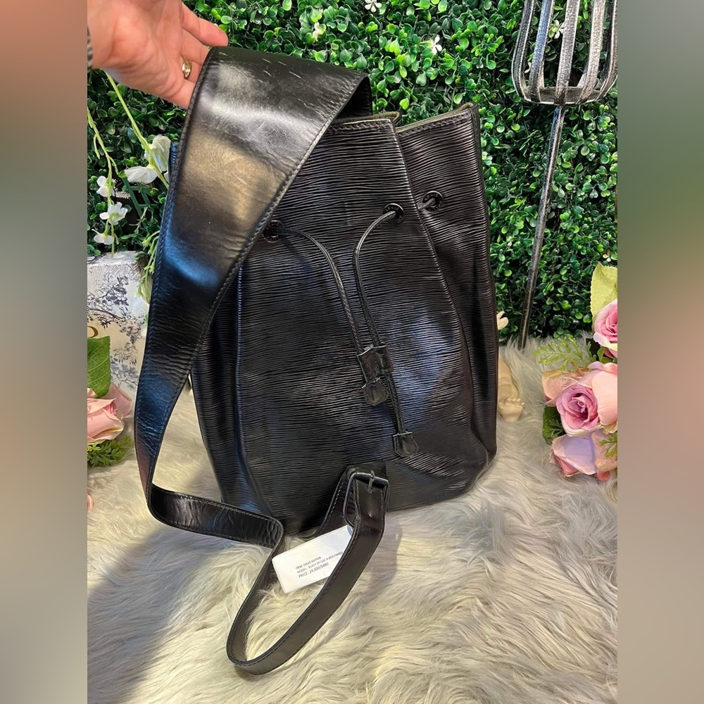 Louis Vuitton Epi Noe backpack with small wallet